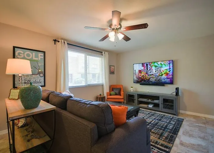 Scottsdaleking Ii -walk To Old Town 3 Bedroom